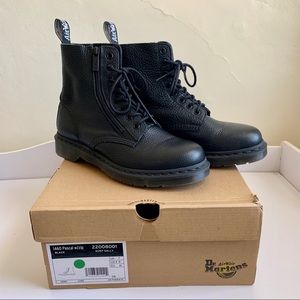 Dr. Martens 1460 Pascal w/ Zipper Black Aunt Sally